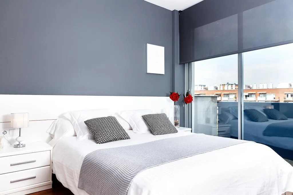 Feelathome Poblenou Beach Apartments Барселона