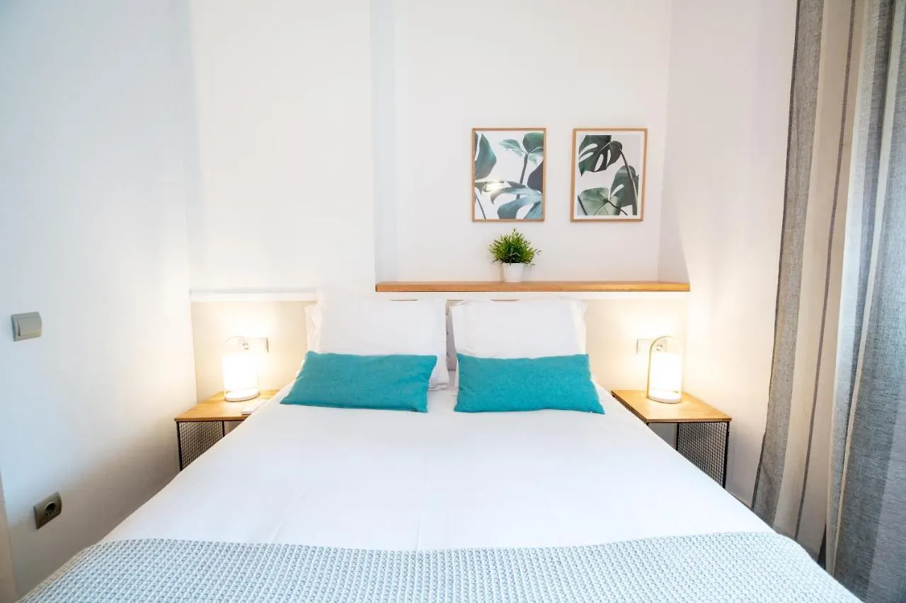 Feelathome Poblenou Beach Apartments Barcelona 0*,