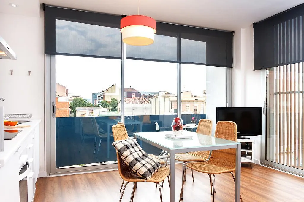 Feelathome Poblenou Beach Apartments Barcelona