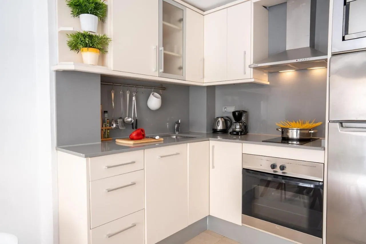 Feelathome Poblenou Beach Apartments Barcelona