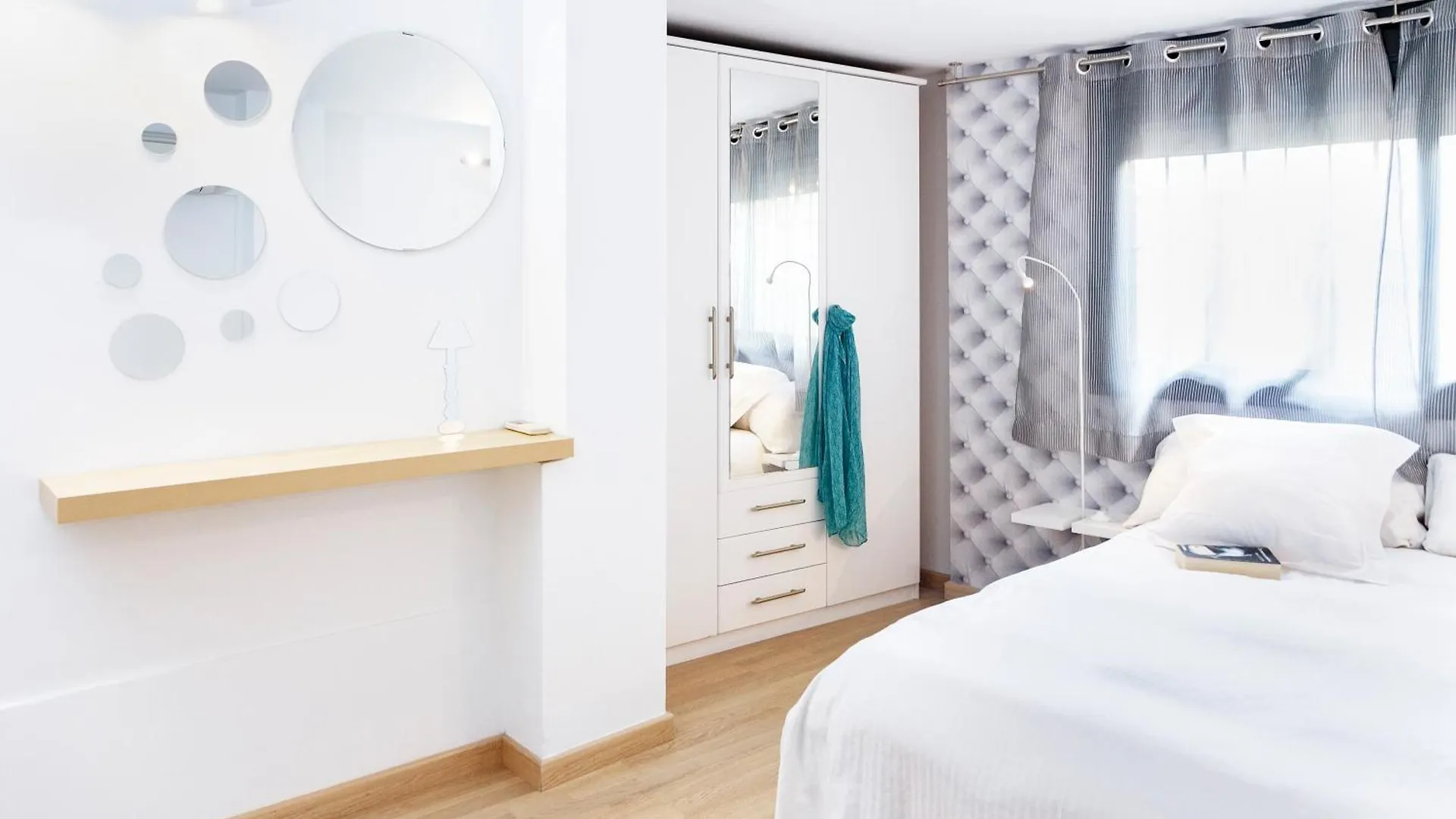 Feelathome Poblenou Beach Apartments Barcelona