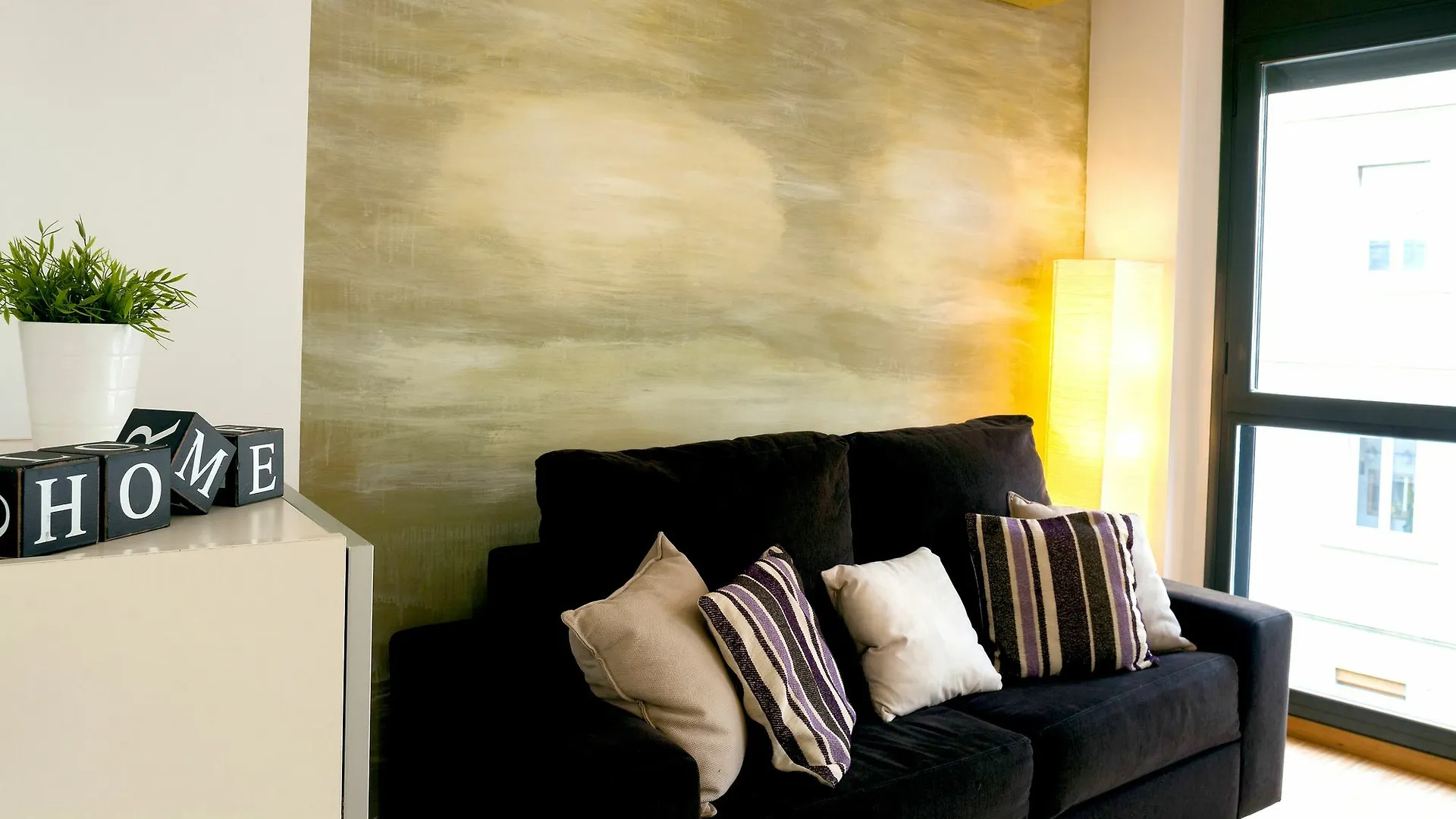 Feelathome Poblenou Beach Apartments Barcelona