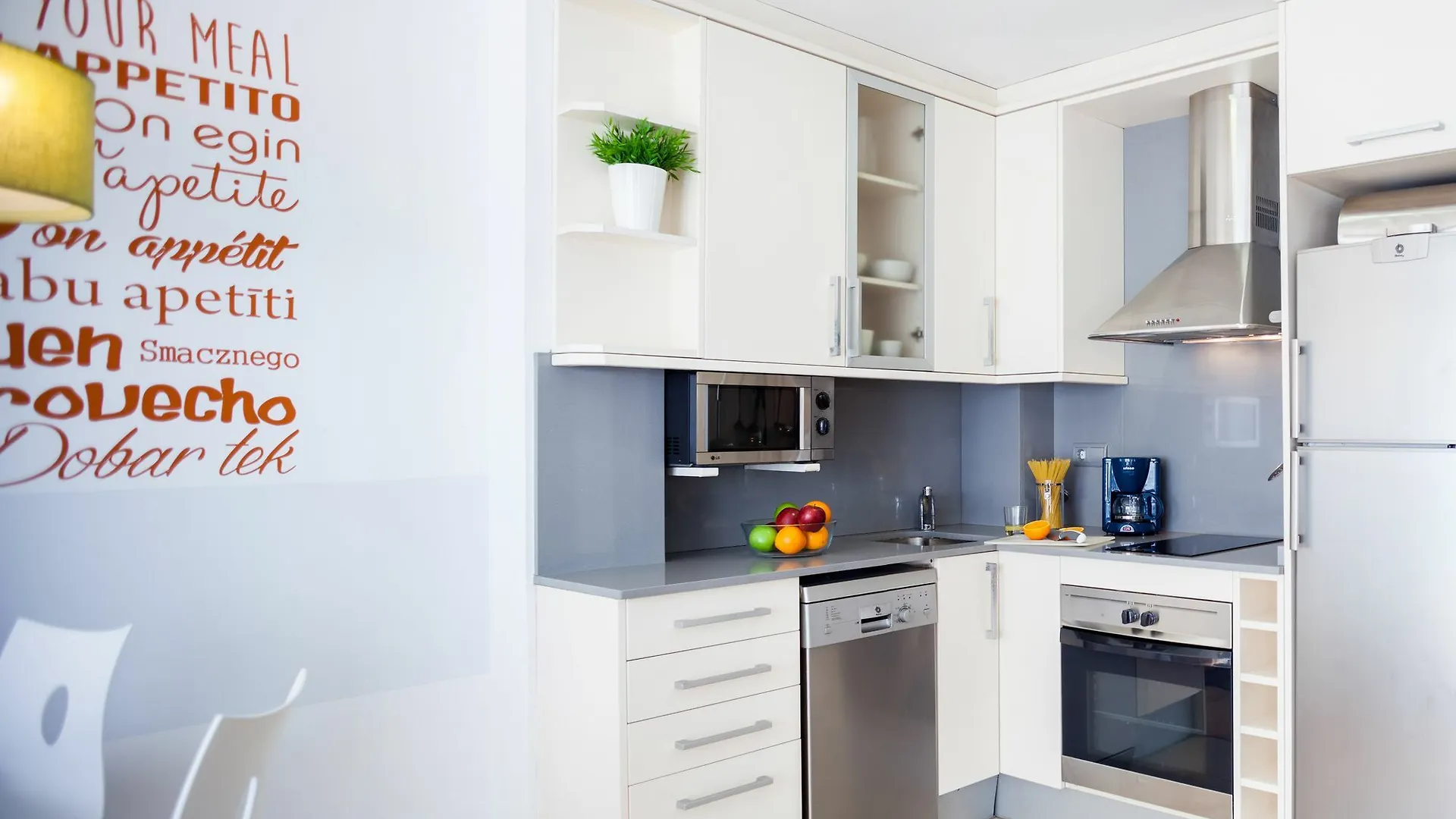 Feelathome Poblenou Beach Apartments Barcelona