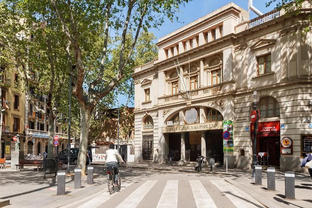 Feelathome Poblenou Beach Apartments Barcelona